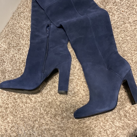 Blue suede boots! Over the knee - Picture 3 of 9